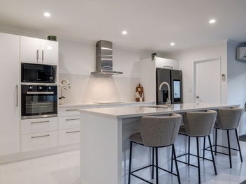 THE FAMILY HOME THAT HAS IT ALL