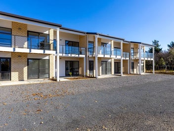 Brand New Family Living | Modern Design | Outstand