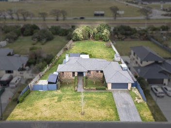 Buy Today - Subdivide Tomorrow - 1621sqm Land !