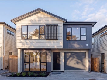 Rare Standalone New build at Kristin’s Doorstep