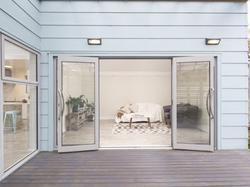 Renovated, refined and ready in Mornington