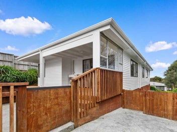 5 Bedroom renovated family home