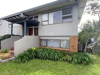 Image 1 of 31