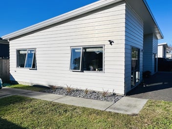 Image 1 of 19