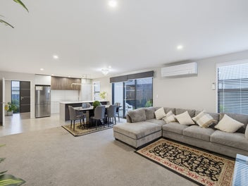 Come Home to Contemporary Modern Comfort
