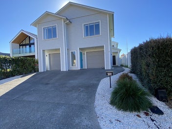 Image 1 of 18