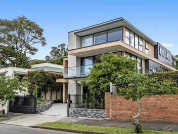 World-Class Residence – Heart of Parnell