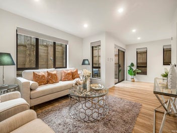 Modern Glenfield Living