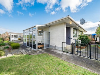 A Smart Start in Raumati Beach