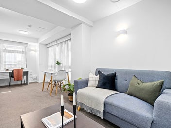 Sub Penthouse Opportunity!