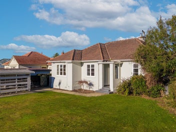 Great location & great potential
