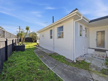 Fully Renovated Family Home – Motivated Vendor!