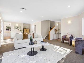 Move Straight In - To This Ellerslie Gem