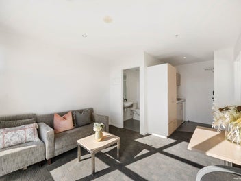 Live in or rent out in Uni Precinct
