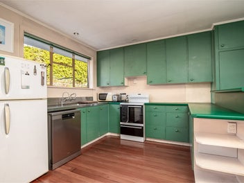 PRIME CENTRAL OPPORTUNITY – DEVELOP OR RENOVATE