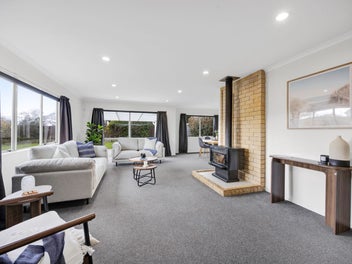 MODERN, SPACIOUS AND READY TO ENJOY