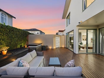The Big Family Home In Bayswater