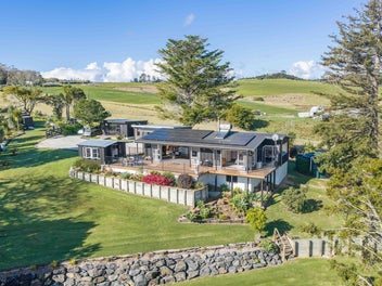 Affordable Waterfront Magic!