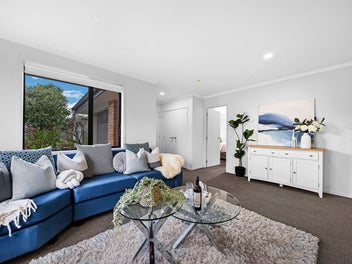 Gorgeous Single-Level Brick & Tile - Mt Wellington