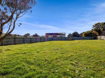 Your Coastal Escape Awaits!