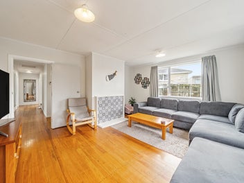MOVE IN, UNPACK & ENJOY