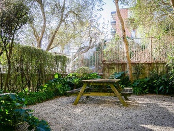 Exclusive City Home; 3 Beds + Garage