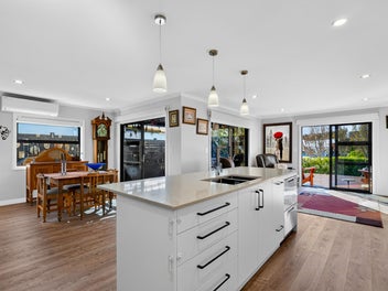 Modern Living Meets a Thriving Community