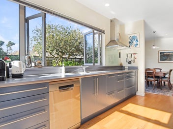 Effortless living in sought-after Otamatea
