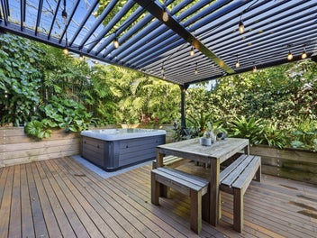 Private oasis with bonus space