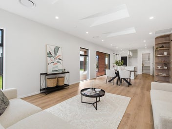 Rosemerryn Luxury: 4 Bedrooms & Office