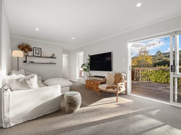 Picture Perfect in the Heart of Riverhead