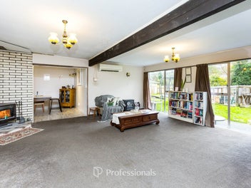 160m² of Potential in Popular Poets Block