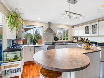 Four Bedrooms, Big Backyard in Strathern