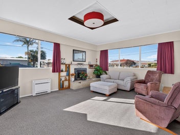 Flexible Taradale Living and Vendors Ready to Move