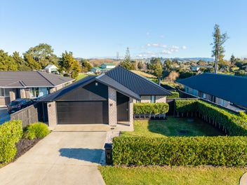 WOW! Priced to Sell - $850,000. Be Quick!