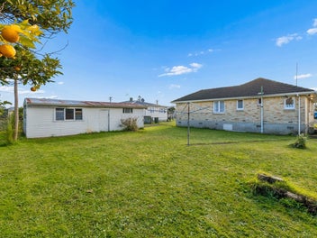 Calling all Smart Buyers - Opportunity Awaits!