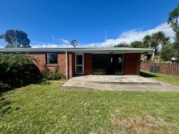 Image 1 of 7