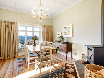 A sanctuary in the heart of Roslyn
