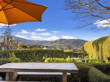 A sanctuary in the heart of Roslyn