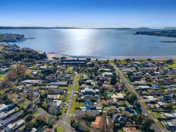 Modern, Spacious, Ultimate Coastal Lifestyle!