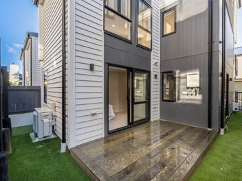Modern Standalone Living in DGZ