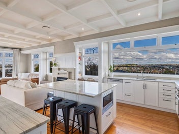 Character, Contemporary Style & Spectacular Views