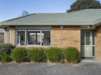 The Single-level, Brick & Tile Everyone Wants