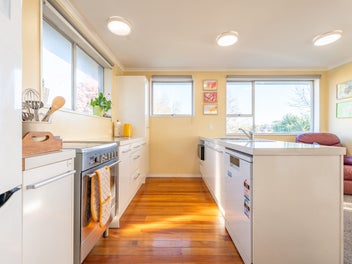 Your Perfect Start - Great Location!