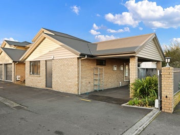 Affordable First Home or Investment I Must Sell!