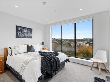 Penthouse Apartment - Coastal Lifestyle
