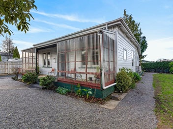 Your Own Private Oasis BEO $479,000