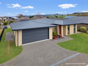 Peaceful, Sunny & Low-Maintenance Living