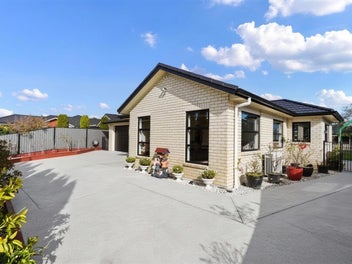 Premium Family Living in a Prime Hospital Location