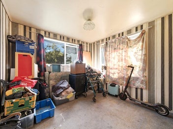 Deceased Estate, Do Up, 50 Years,1 Owner